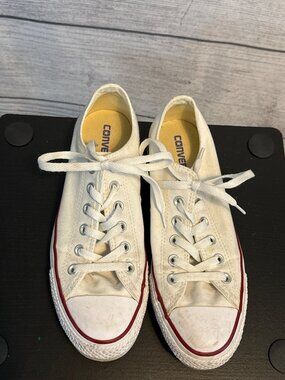 Converse Chuck Taylor All Star White Low Top Sneakers Size W9/M7